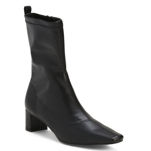 WEWOREWHAT Black Whipstitch Trim Glove Booties - Picture 1 of 2